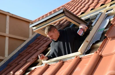 Pose de fenêtres de toit Velux à Gourgé